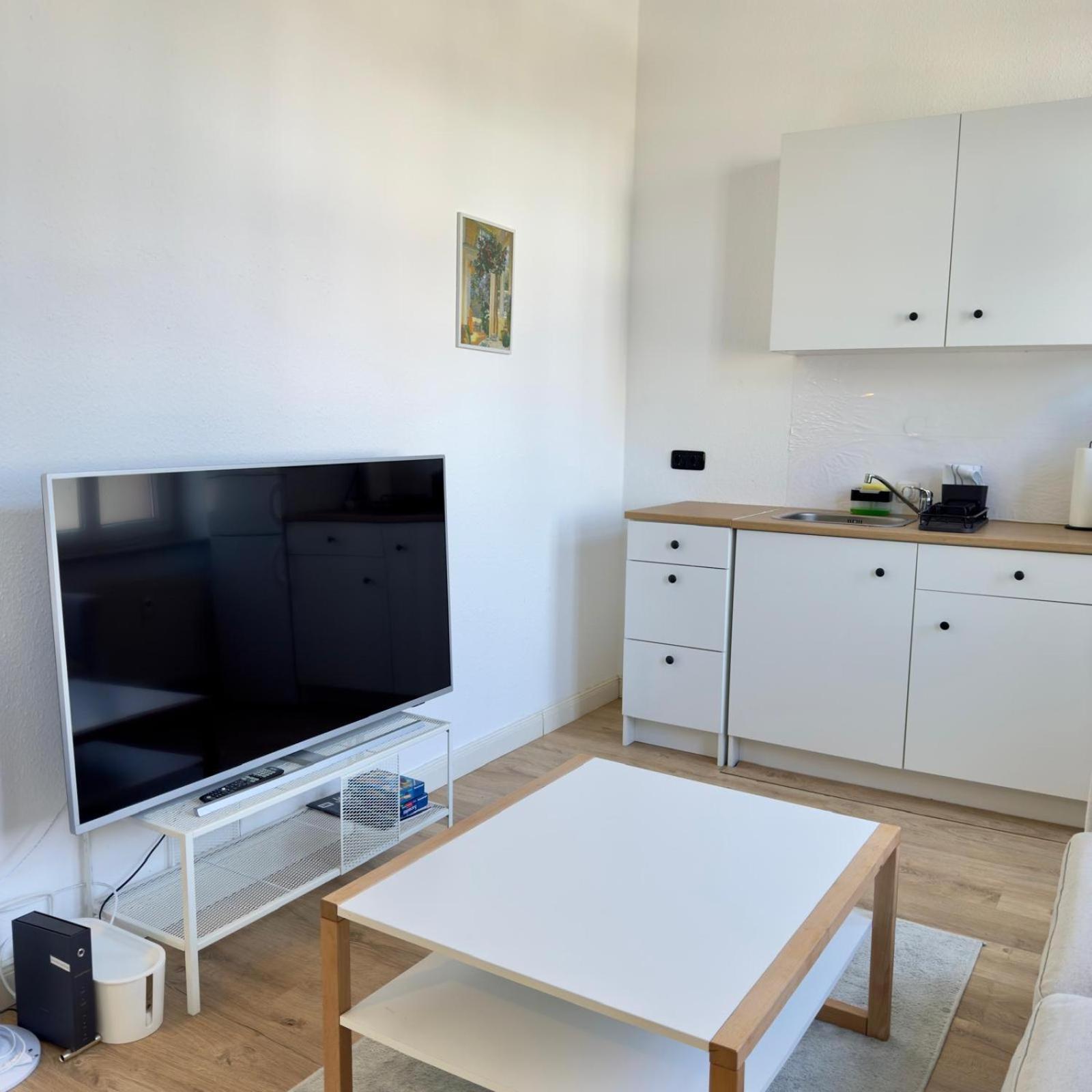 Raha Apartments - Charmantes Studio-Apartment - Hbf - Gratis Parkplatz Ερφούρτη Εξωτερικό φωτογραφία